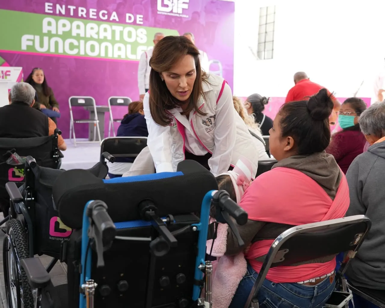 Refrenda Ayuntamiento compromiso con personas con discapacidad y adultos mayores