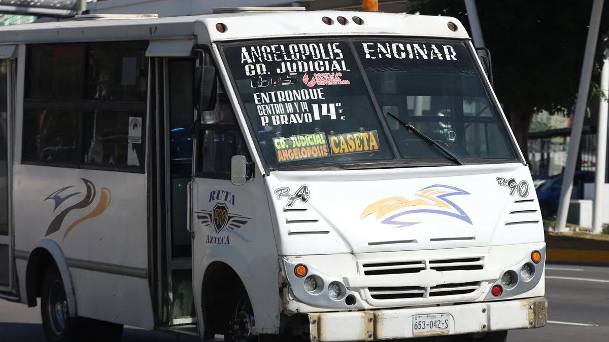 Sigue la mata dando: Ruta Azteca Encinar tarda hasta una hora en pasar