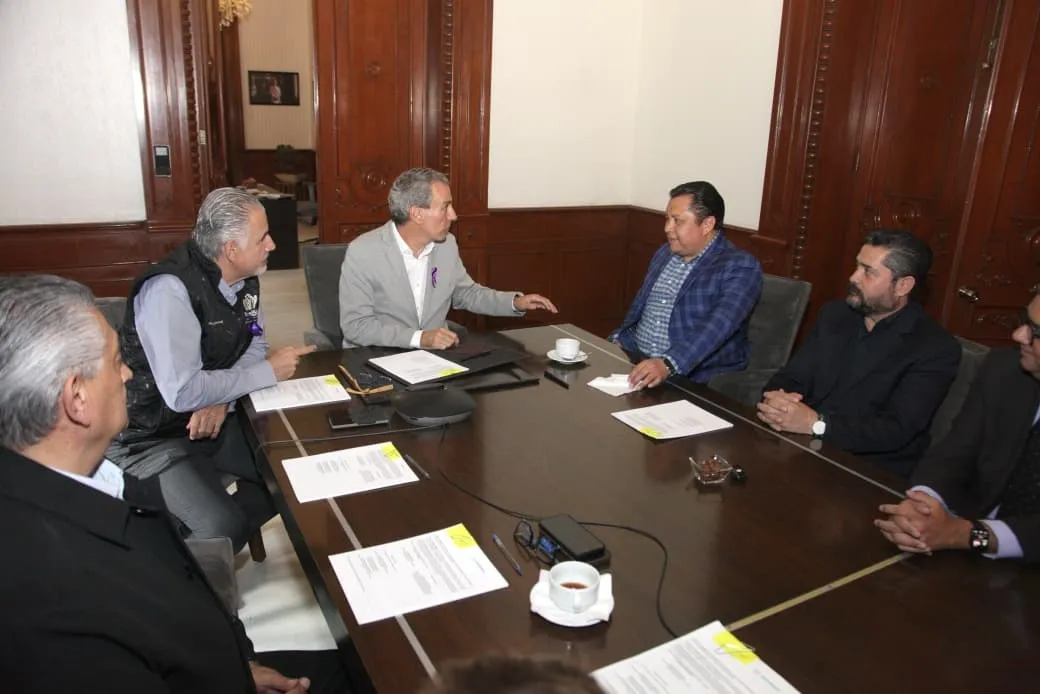 Gobierno de la Ciudad y trabajadores consolidan acuerdo laboral mediante revisión salarial 2026