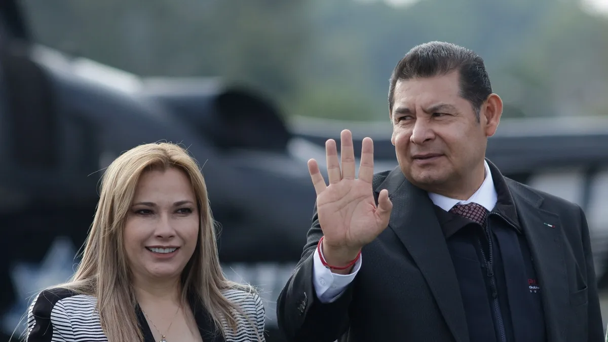 Anuncia Armenta programa de radio y TV para recibir denuncias ciudadanas