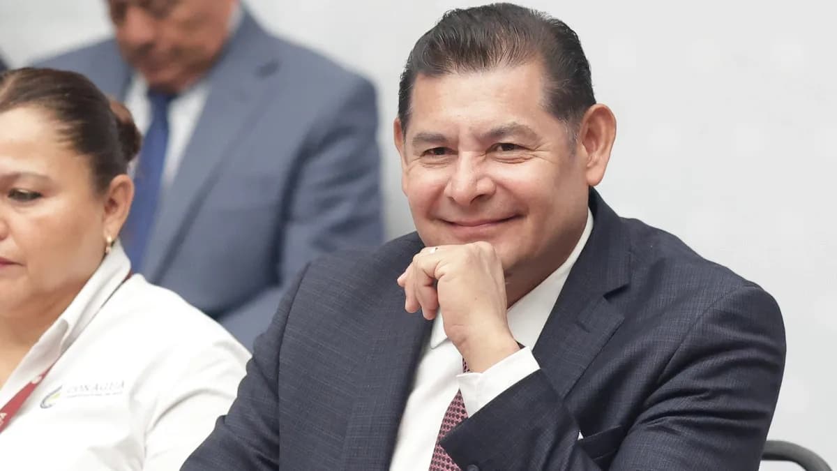 Anuncia Armenta viaje a China para atraer más turistas a Puebla