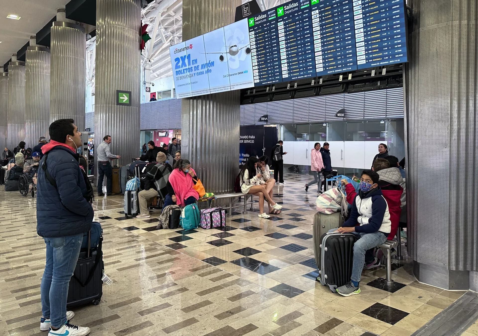 No pierdas dinero: esto te corresponde si tu vuelo se retrasa o cancela