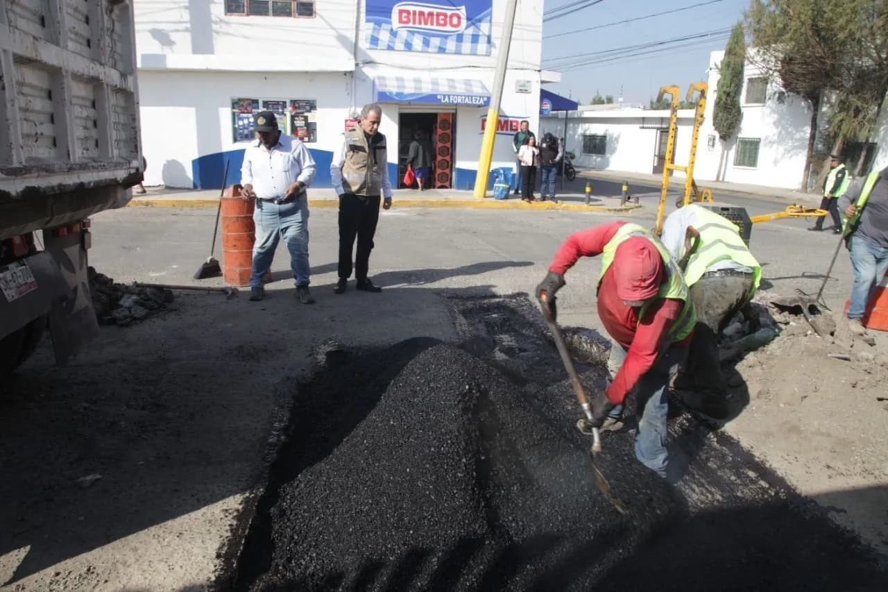Puebla avanza en mantenimiento vial en distintas zonas