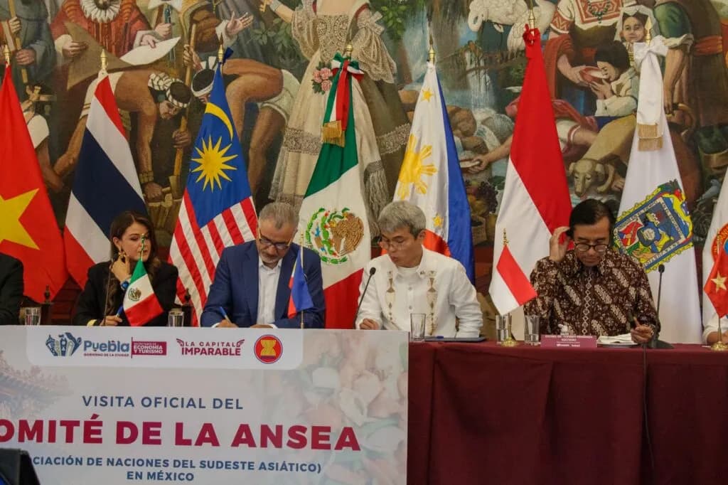 Fortalecen vínculos internacionales para atraer inversión y desarrollo económico