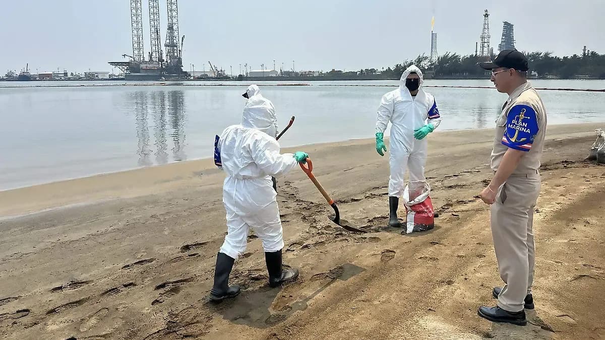 Recolectan 889.4 toneladas de hidrocarburo en el Golfo de México