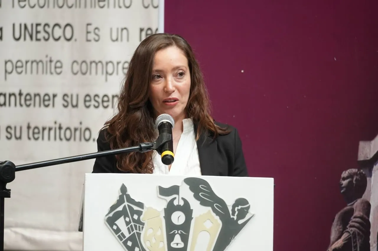 Entregan premios a figuras destacadas en artes y comunidad