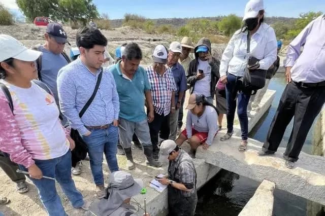 Piden investigar al comité del manantial La Taza en Chilac por altos costos