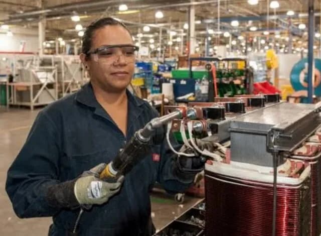 Revela INEGI alta informalidad laboral en Puebla capital
