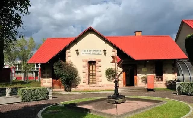 Coloquio en Puebla invita a investigar las historias detrás de objetos de museo