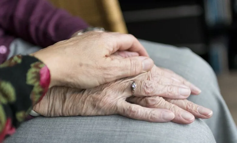 Gestiona Puebla 50 visas para reencuentro de adultos mayores