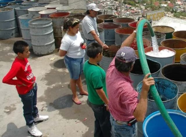 Azota desabasto de agua al sur de la capital poblana