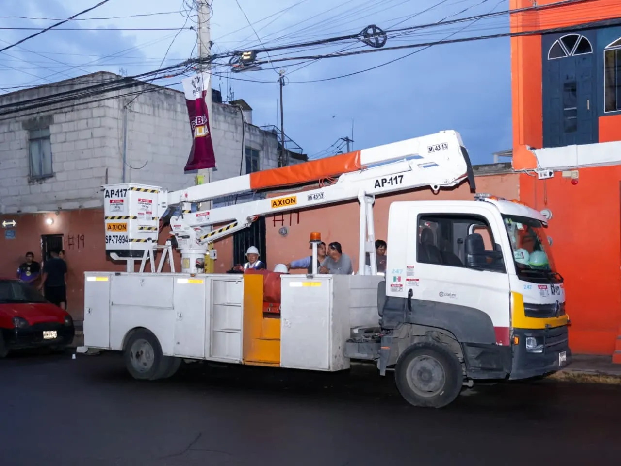 Refuerzan seguridad con iluminación LED
