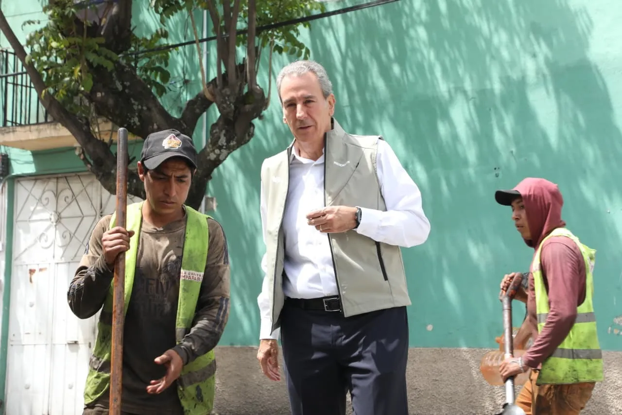 Avanza mantenimiento vial en Puebla