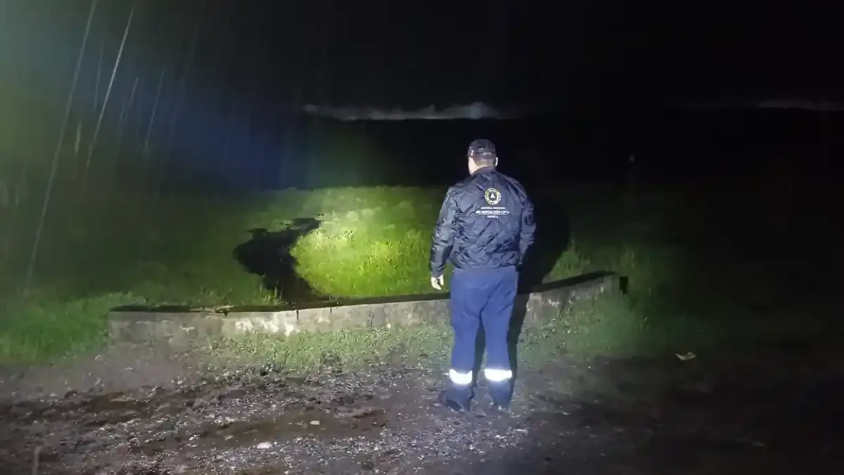 Fisura en ducto provoca derrame de hidrocarburo en Venustiano Carranza