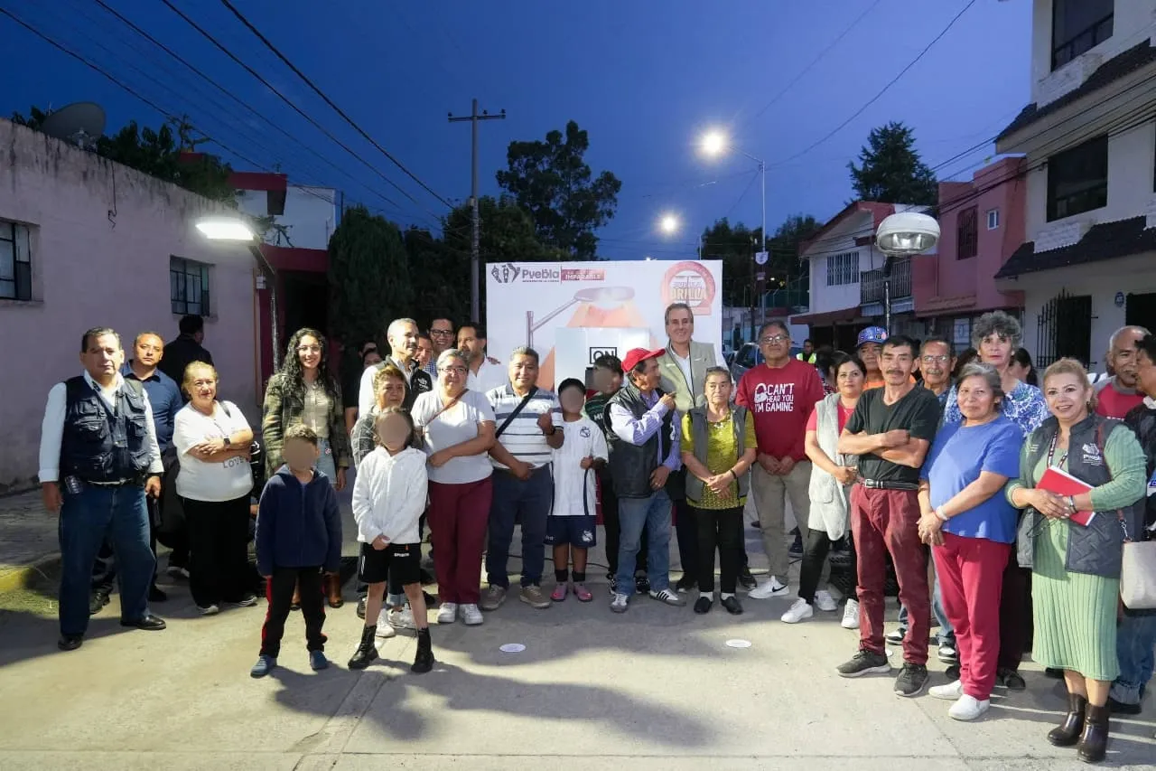 Refuerzan iluminación en Puebla