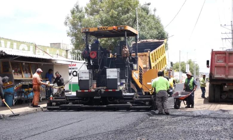 Gobierno de Puebla inicia pavimentación de seis vialidades