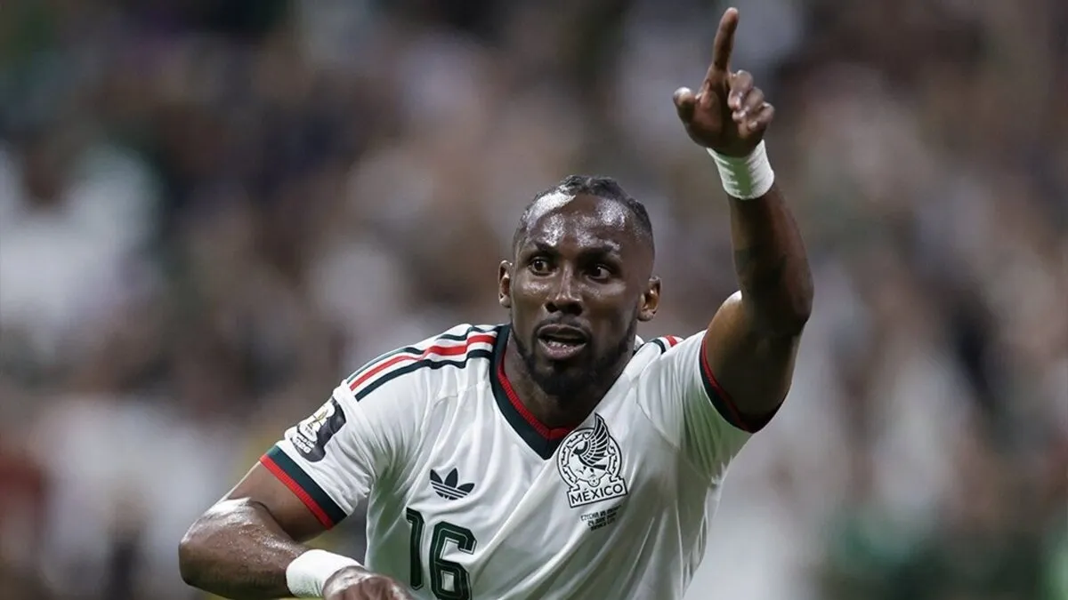 Julián Quiñones, de jugar en Lobos BUAP a ser el goleador de México en el Mundial