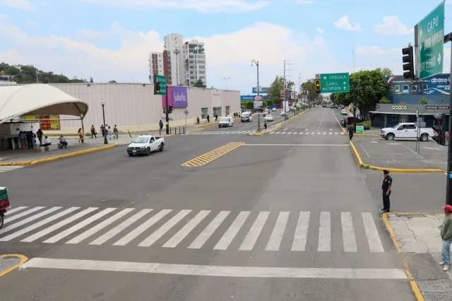 Armenta realiza recorrido para entrega de vialidades