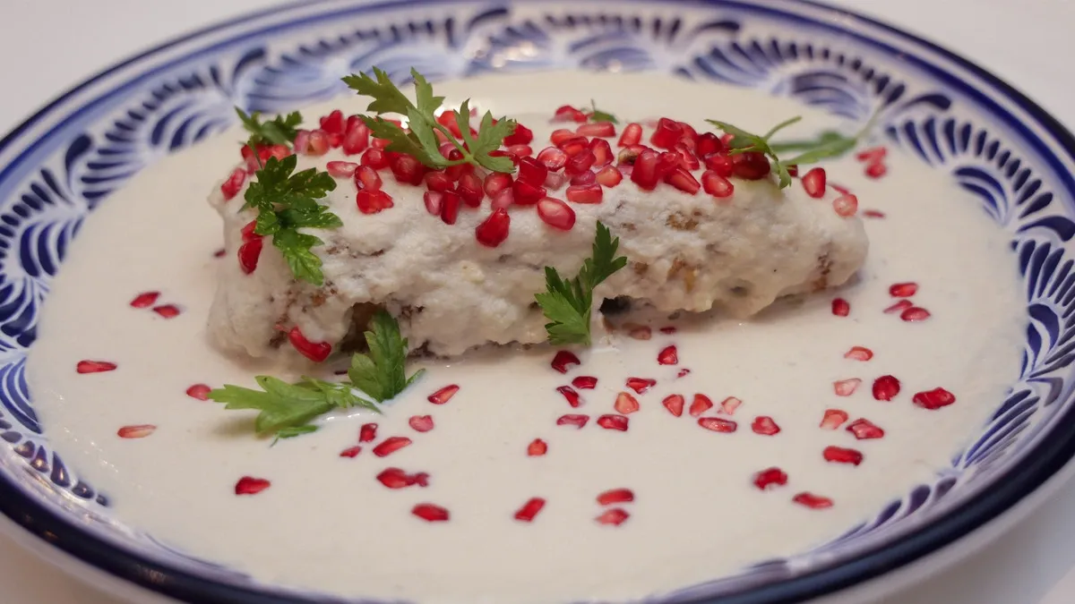 Cinco restaurantes para comer chiles en nogada en el Centro Histórico de Puebla