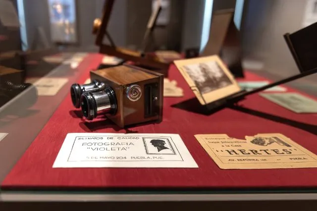 Una exposición reúne más de un siglo de memoria fotográfica de Puebla