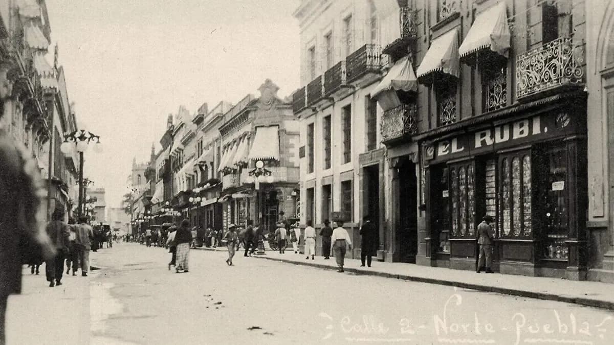 Mercaderes: la calle que convirtió la entrada de Puebla en el corazón comercial de la ciudad
