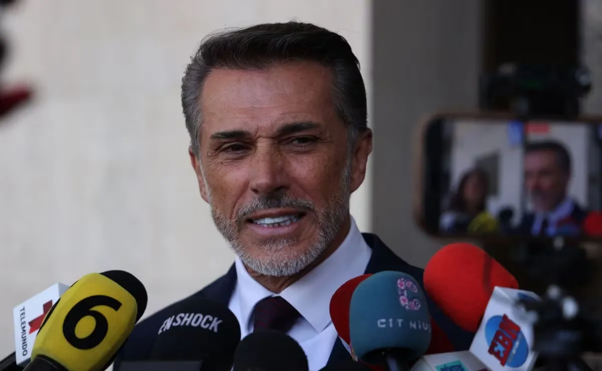 Sergio Mayer vuelve a pedir licencia como diputado y esta vez no explica para qué