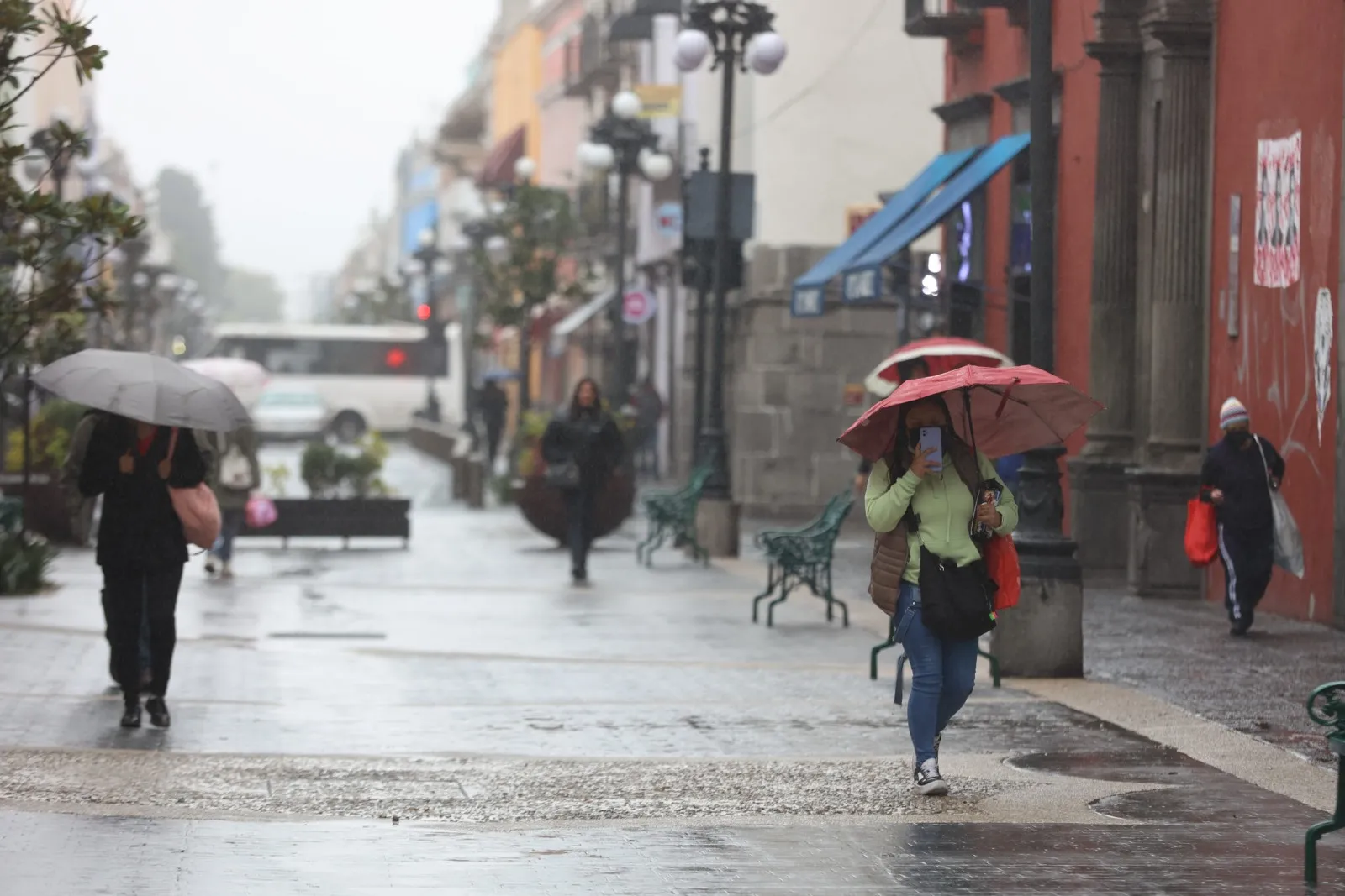 Puebla espera lluvias este viernes por efectos de la onda tropical 32