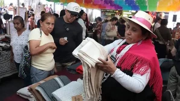 Artesanías de Chile, Ecuador y Paraguay llegan a Puebla con técnicas tradicionales