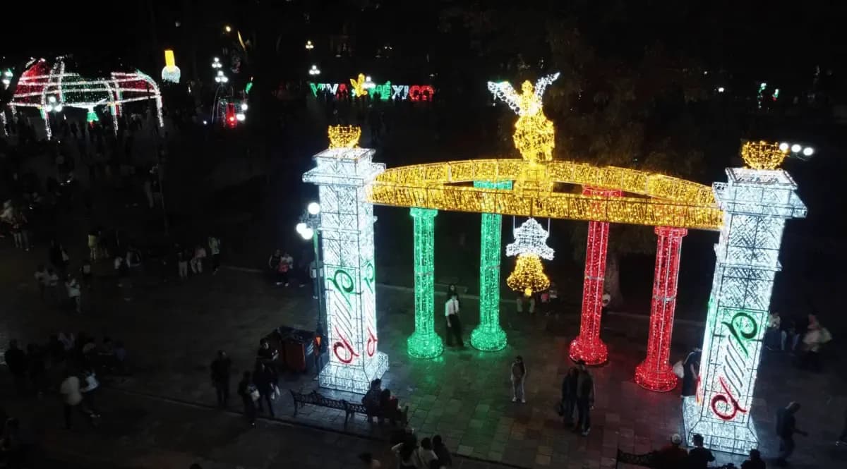 Gobierno de la Ciudad de Puebla ilumina el Centro Histórico con 2 mil 400 piezas LED