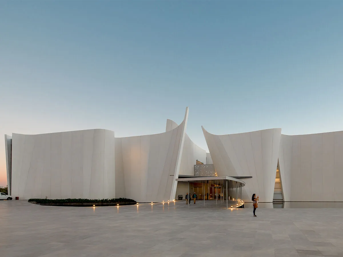 El Museo Internacional del Barroco: el enorme edificio blanco que también cuenta la historia de este movimiento