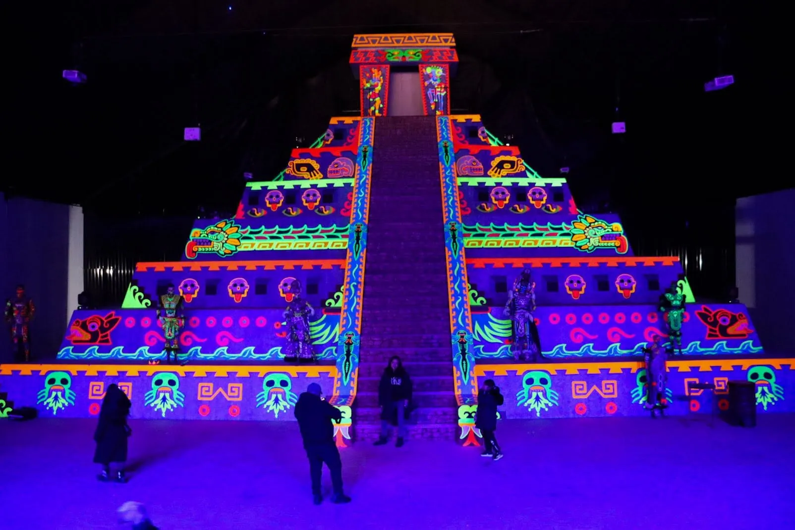 Mundo Iluminado: el rincón de Chignahuapan con 16 espacios de luces que abre todo el año