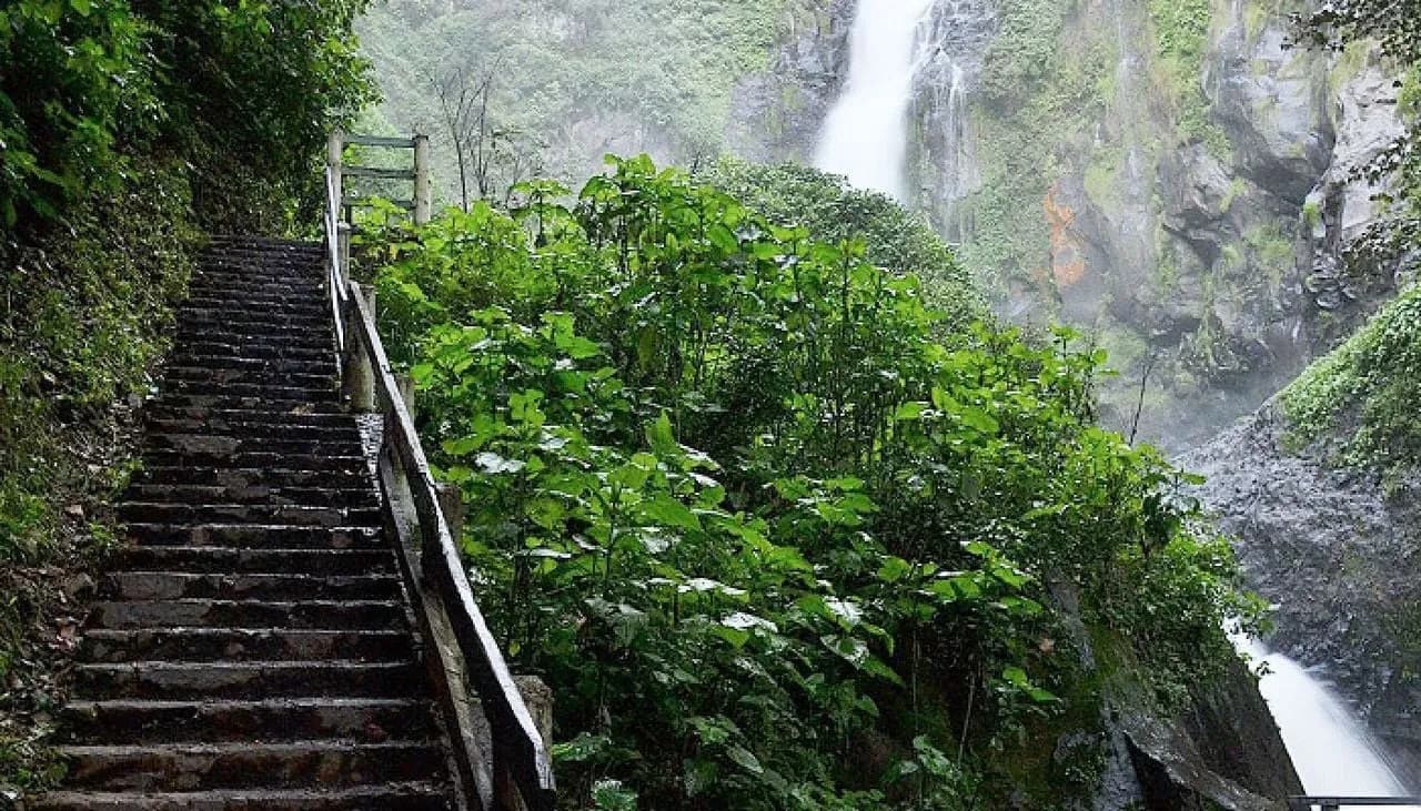 Chignahuapan también se disfruta en septiembre: neblina, cascadas y clima fresco