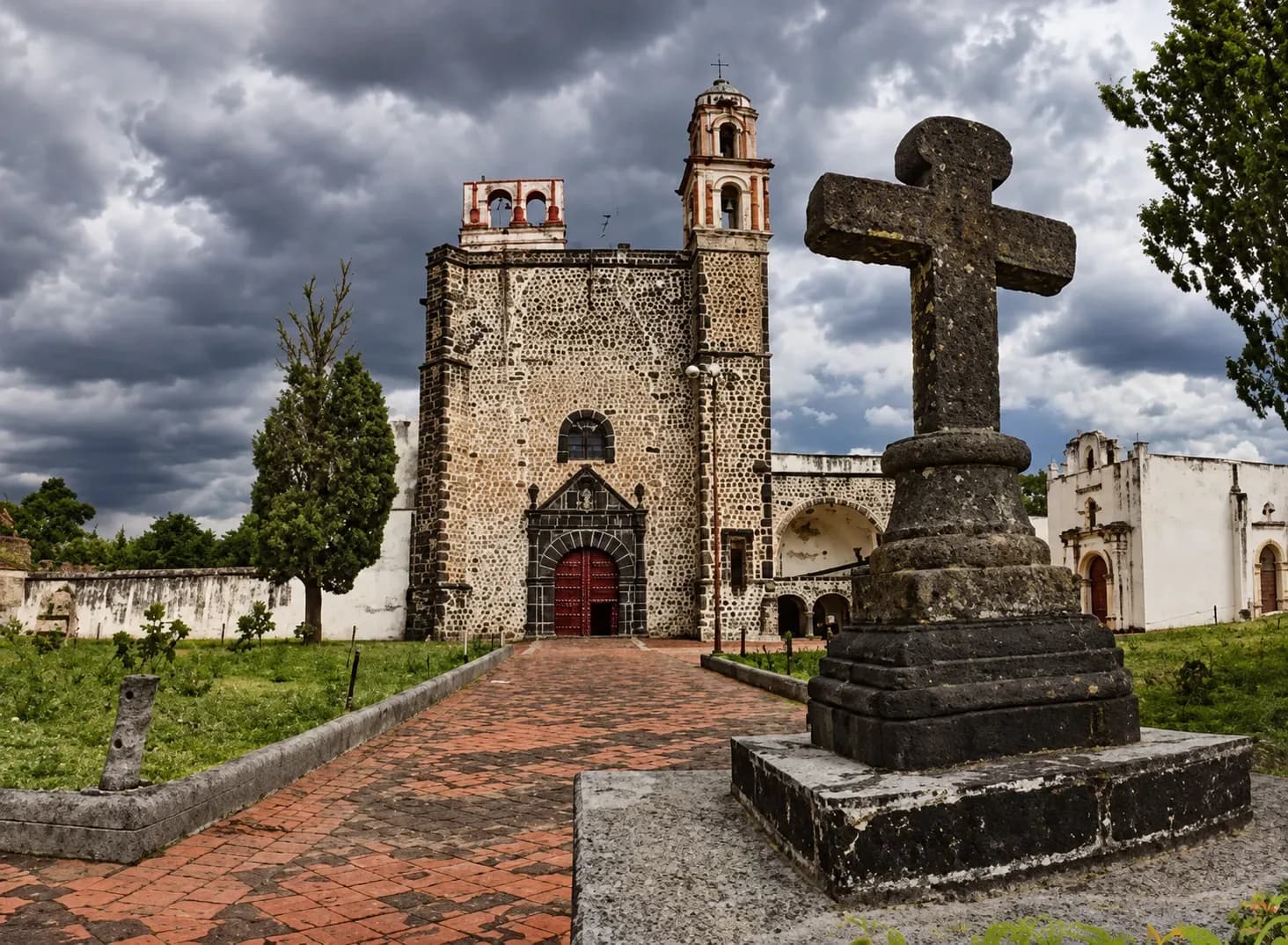 El exconvento de Tochimilco guarda uno de los rincones históricos más impresionantes de Puebla