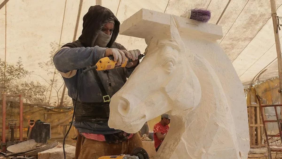 En Puebla existe un pueblo donde el ónix se transforma en lámparas, mesas y esculturas