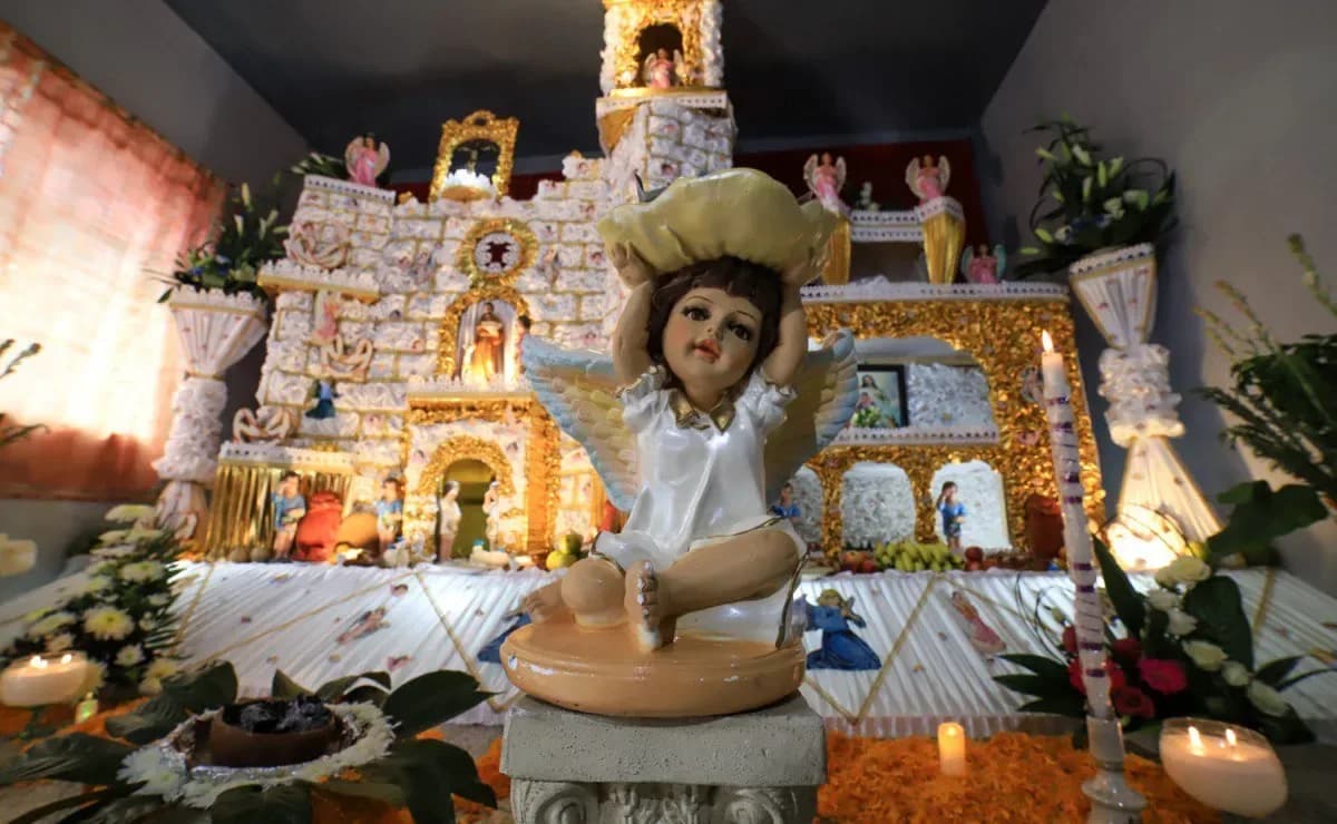 En Huaquechula, una ofrenda nueva puede alcanzar varios metros de altura