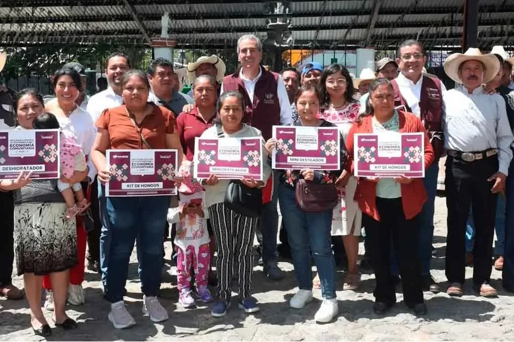 Productores de maíz y mezcal reciben apoyos del Gobierno de la Ciudad