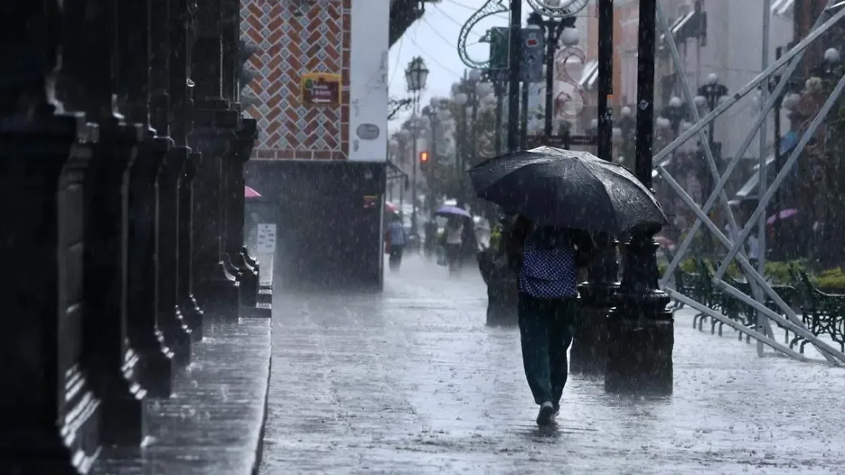 Frente Frío 1 mantendrá lluvias y bajas temperaturas en Puebla este lunes