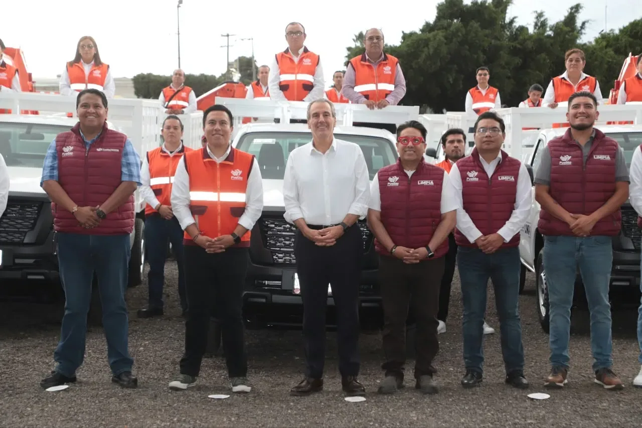 Gobierno de la Ciudad renueva flotilla de Limpia con 23 nuevas unidades