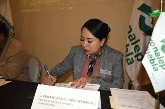 CONALEP Puebla II firma convenio con hotel para prácticas y educación dual
