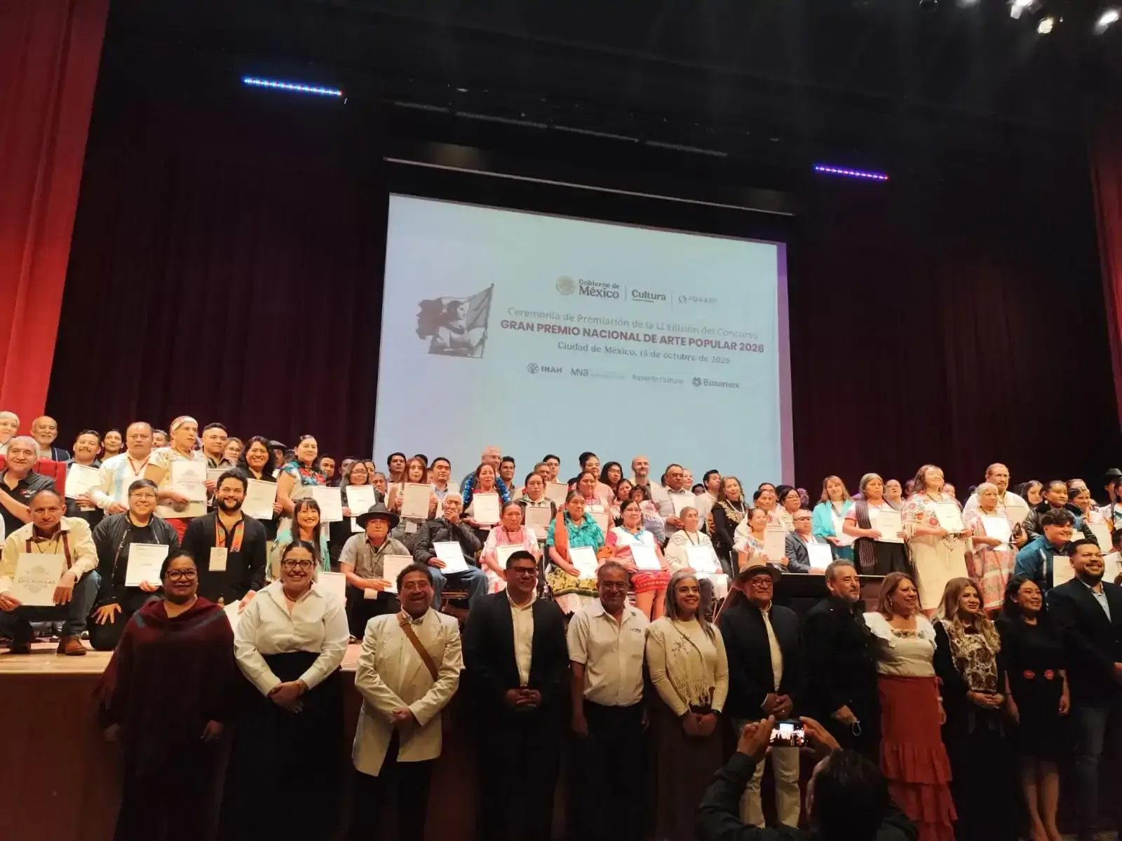 Los artesanos poblanos destacan en un premio nacional de arte popular