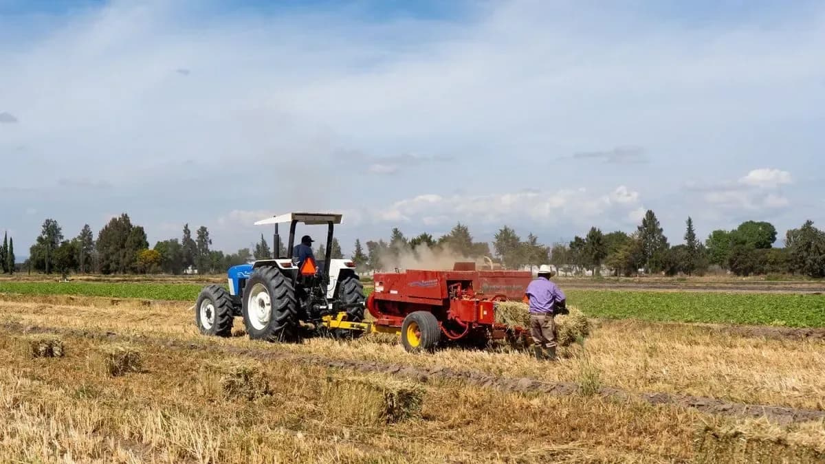 Puebla equipa al campo con tractores, drones y cosechadoras