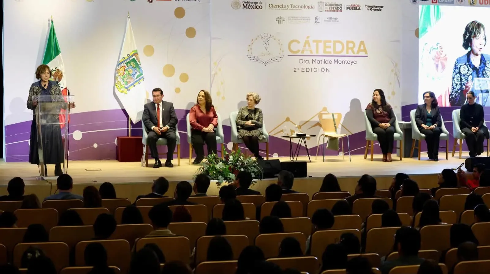 Matilde Montoya inspira a nuevas científicas en Puebla