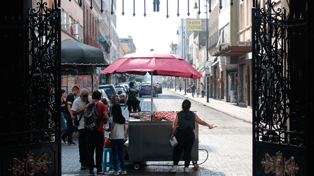 Proponen inspeccionar uso de gas en negocios en vía pública de Puebla