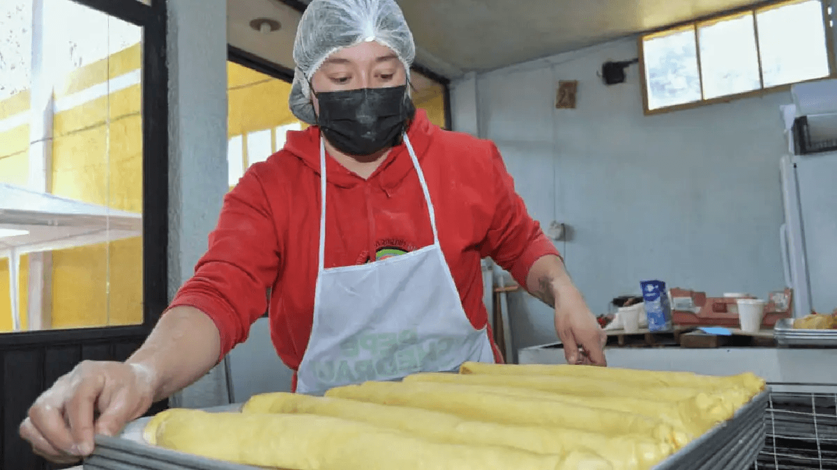 Arranca DIF Puebla Capital elaboración de la Rosca de Reyes monumental