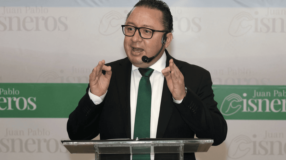 Juan Pablo Cisneros se perfila a la presidencia del CCE en Puebla