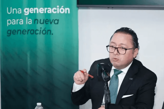 Juan Pablo Cisneros asume formalmente dirigencia del CCE Puebla